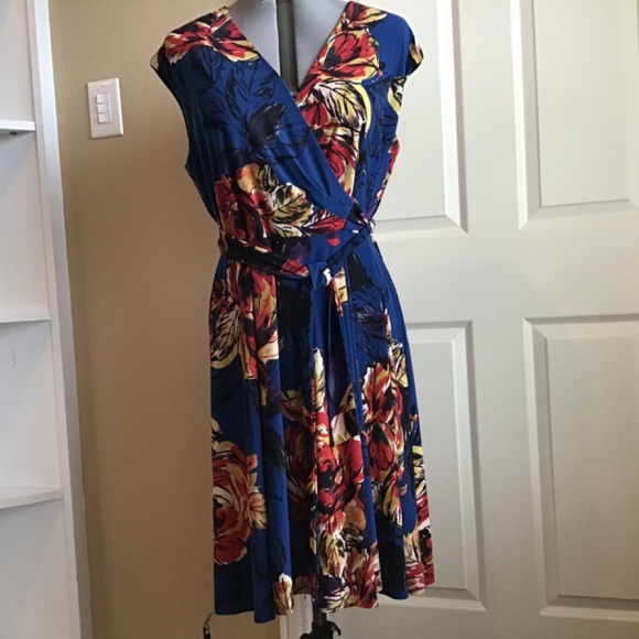 Evan Picone Wrap Dress size 16 - Picture 2 of 10
